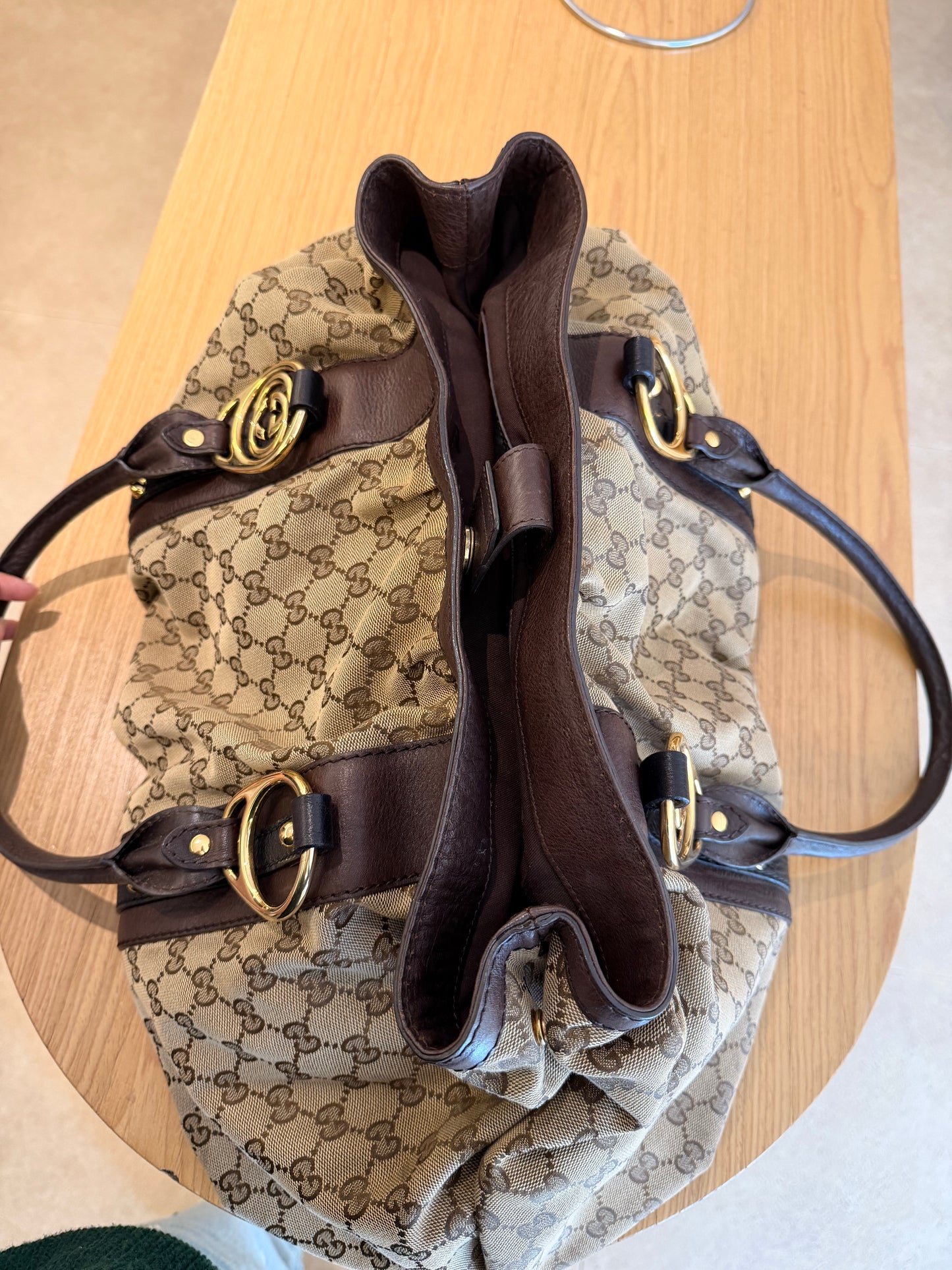 Gucci Sukey Monograma