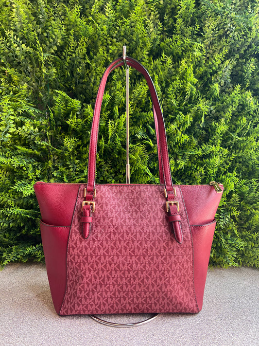 Michael Kors Charlotte Shopping Logo