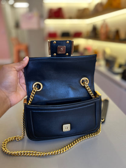 Fendi Mini Baguette Chain Preta