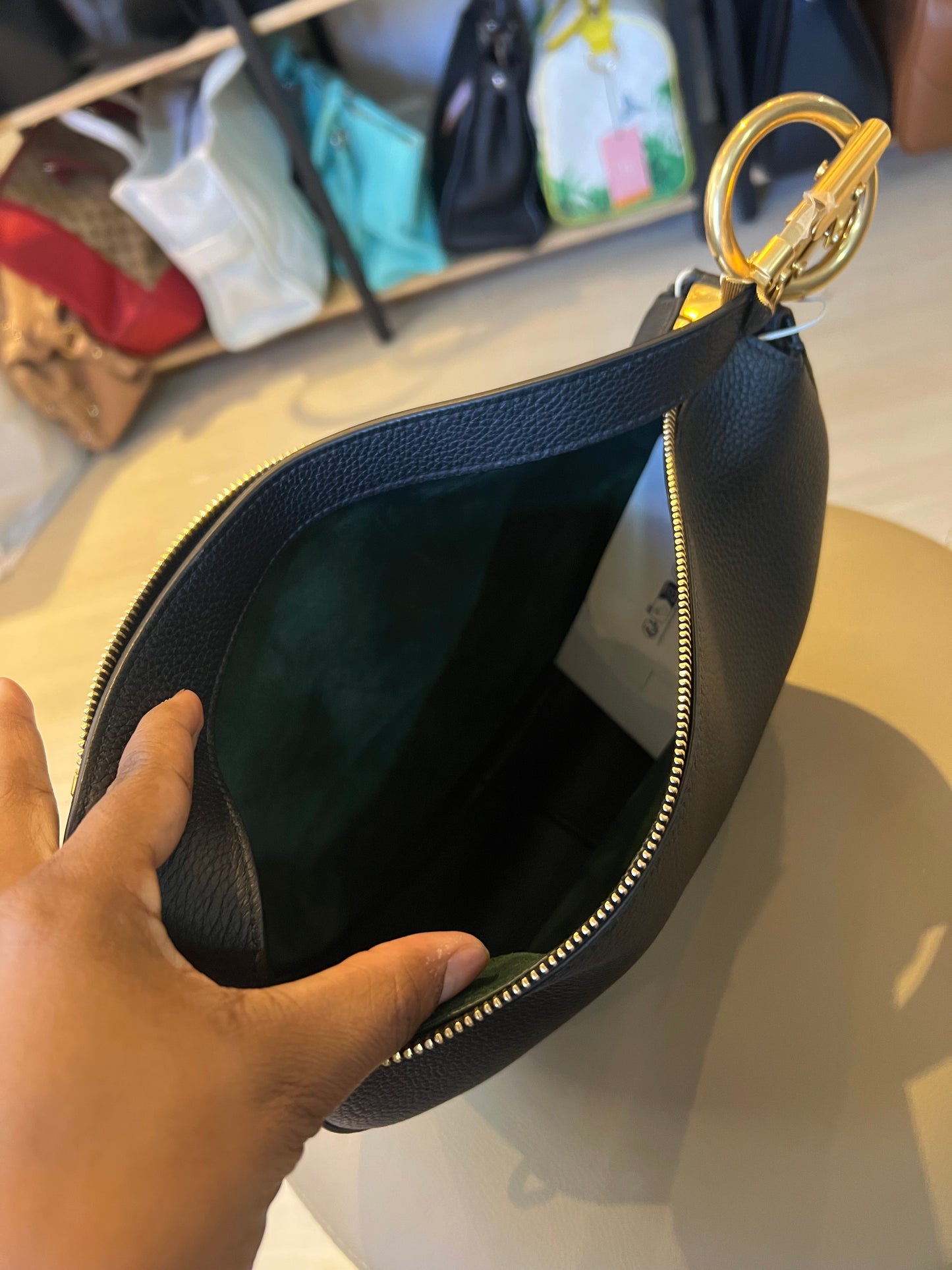 Burberry Knight Arc Leather Shoulder Preta