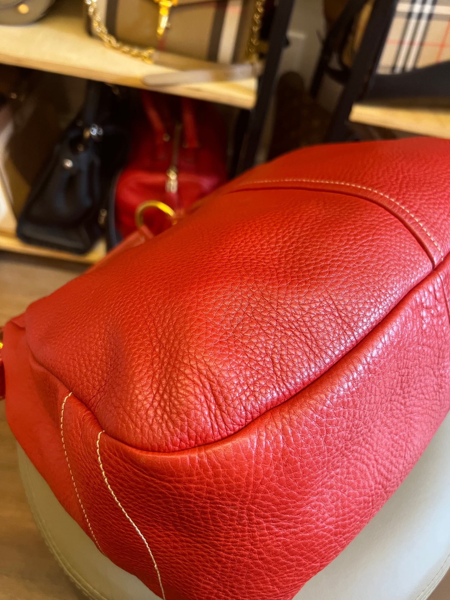 Prada Vitello Shoulder Vermelha