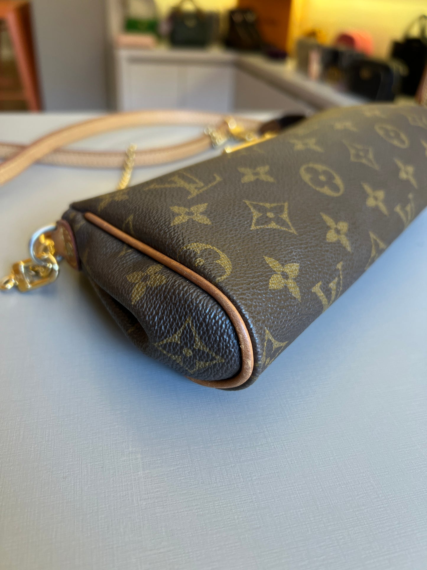 Louis Vuitton Eva Monograma