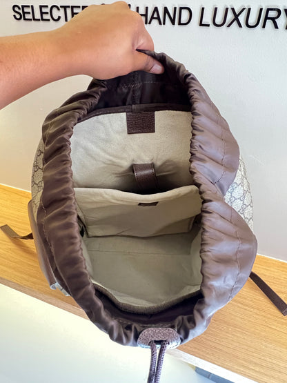 Mochila Gucci Ophidia GG Monograma