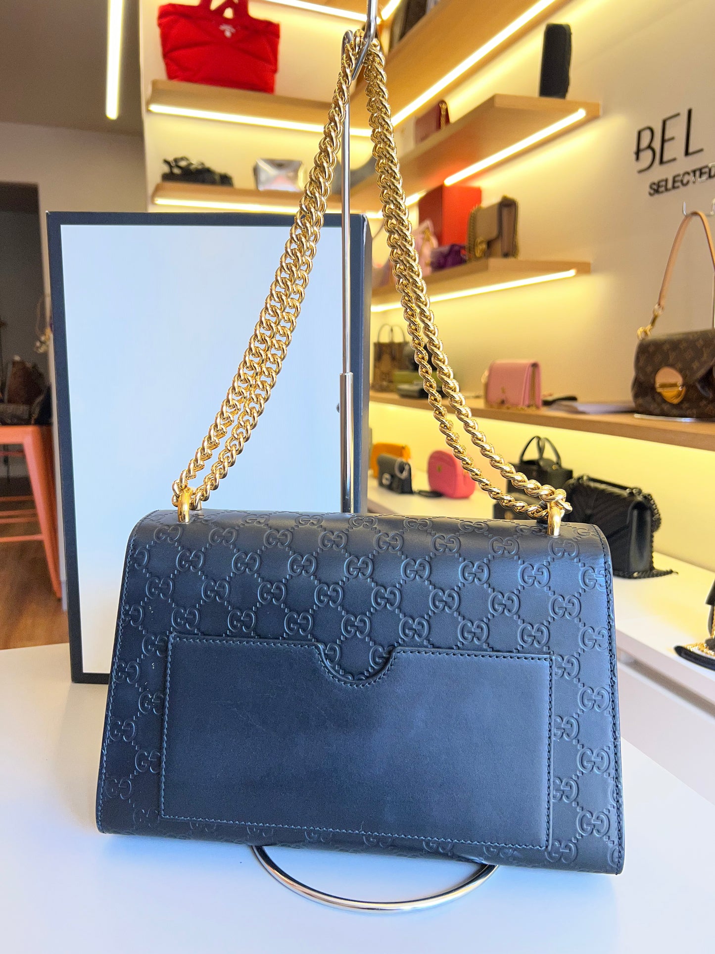 Gucci Padlock Preta Media