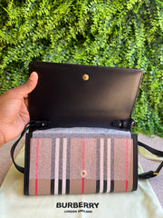 Burberry Hannah Stripe Preta