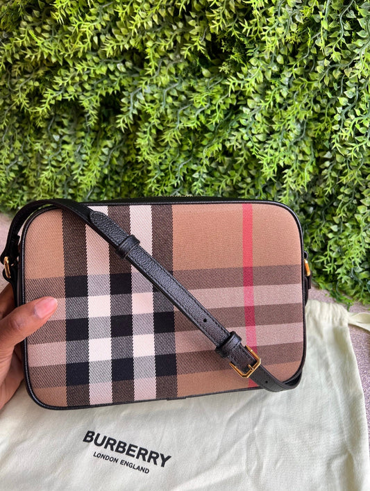 Burberry Camera Bag Heymarket Preta