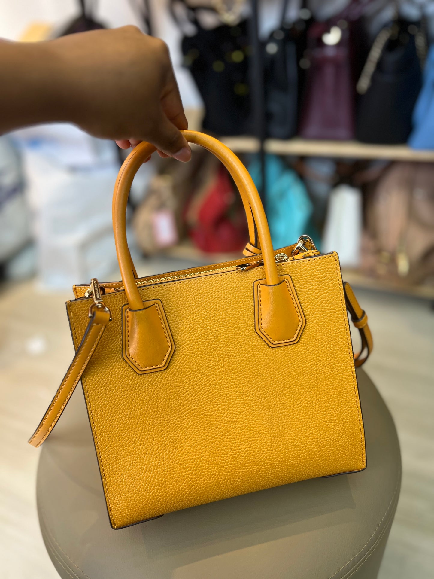 Michael Kors Mercer Amarela