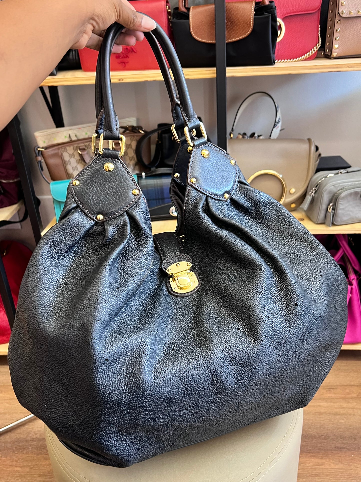 Louis Vuitton Mahina Large Preta