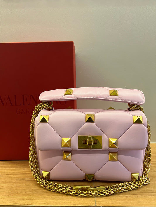 Valentino Roman Stud Média Rosa