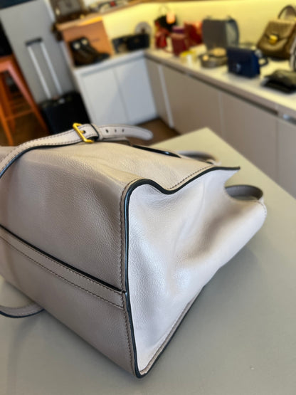 Prada Twin Pocket Cinza