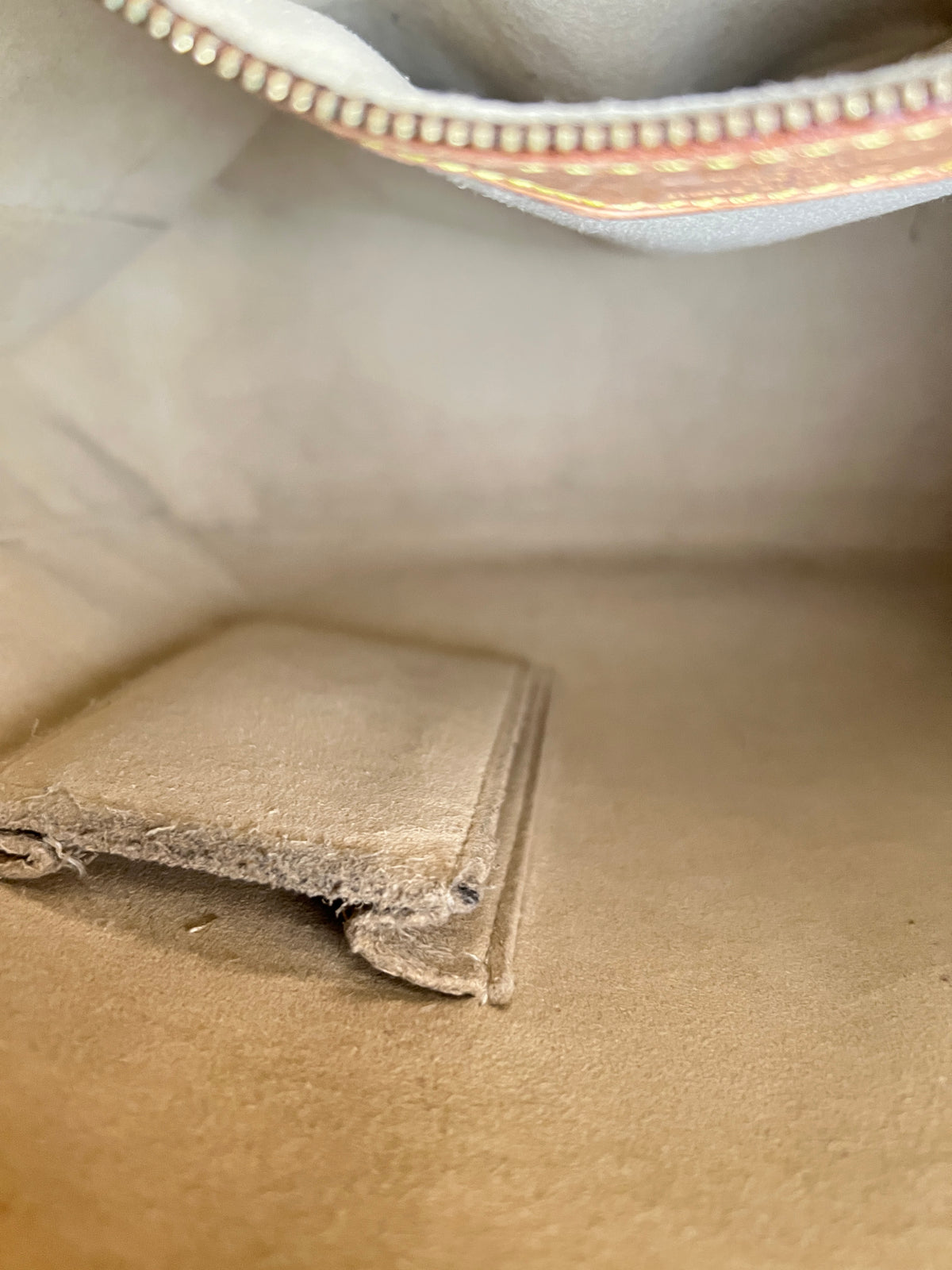 Louis Vuitton Looping Monogram
