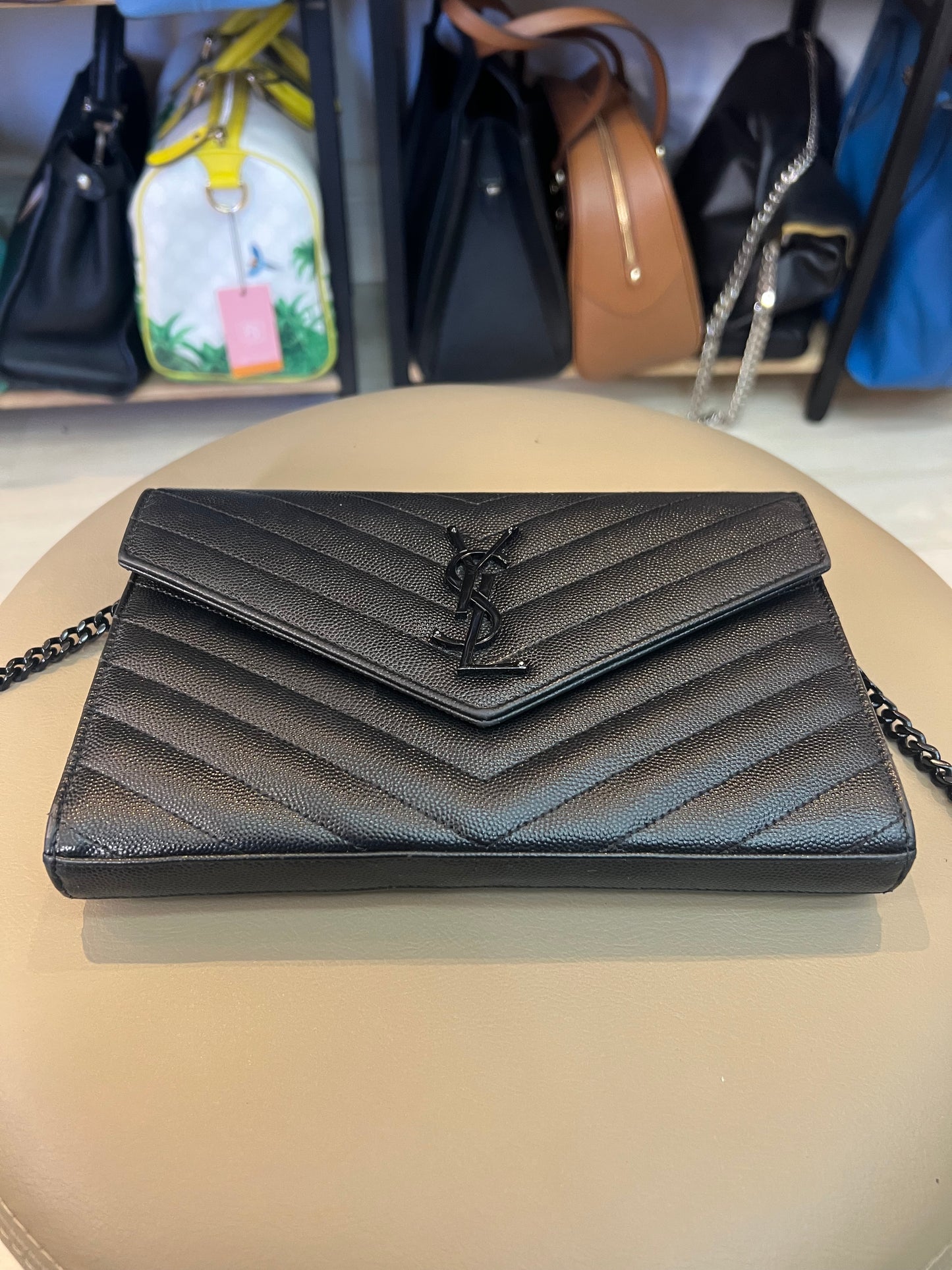 Saint Laurent Cassandre em Matelassê Preto