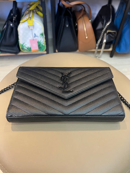 Saint Laurent Cassandre em Matelassê Preto