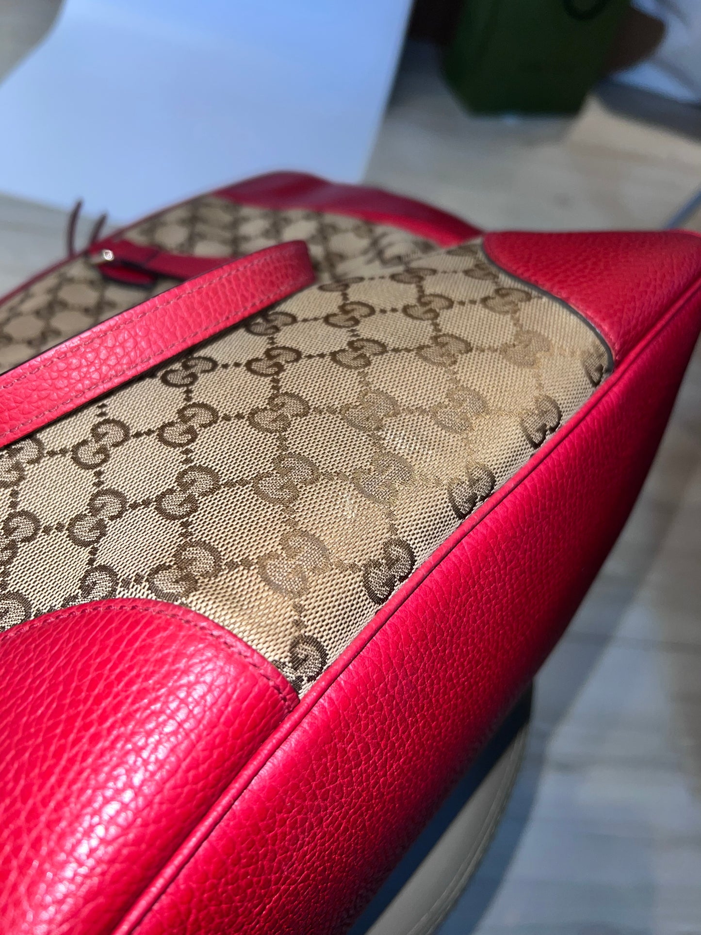 Gucci Bree Monograma Vermelha