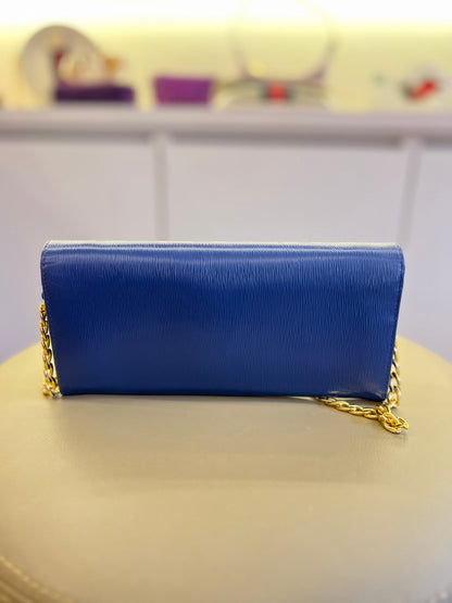 Prada Wallet on Chain Azul