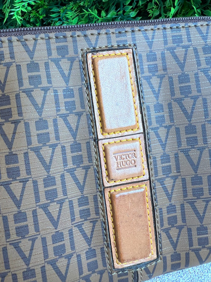 Victor Hugo Pochette Caramelo