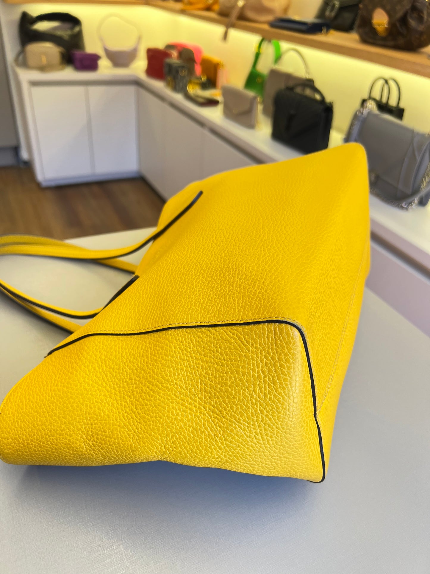 Gucci Swing Tote Amarela