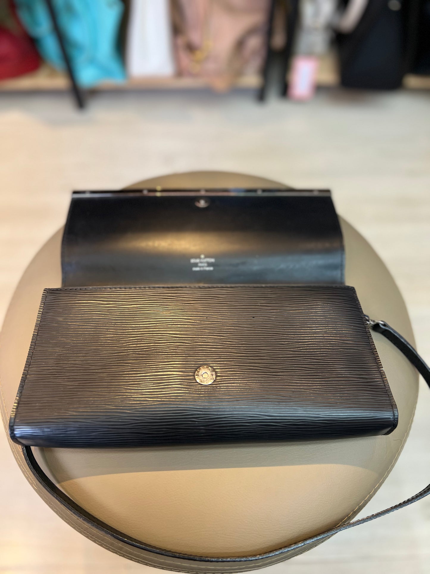 Louis Vuitton Pochette Couro EPI