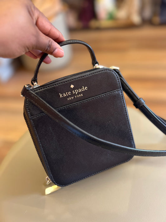 Kate Spade New York Daisy Vanity Preta