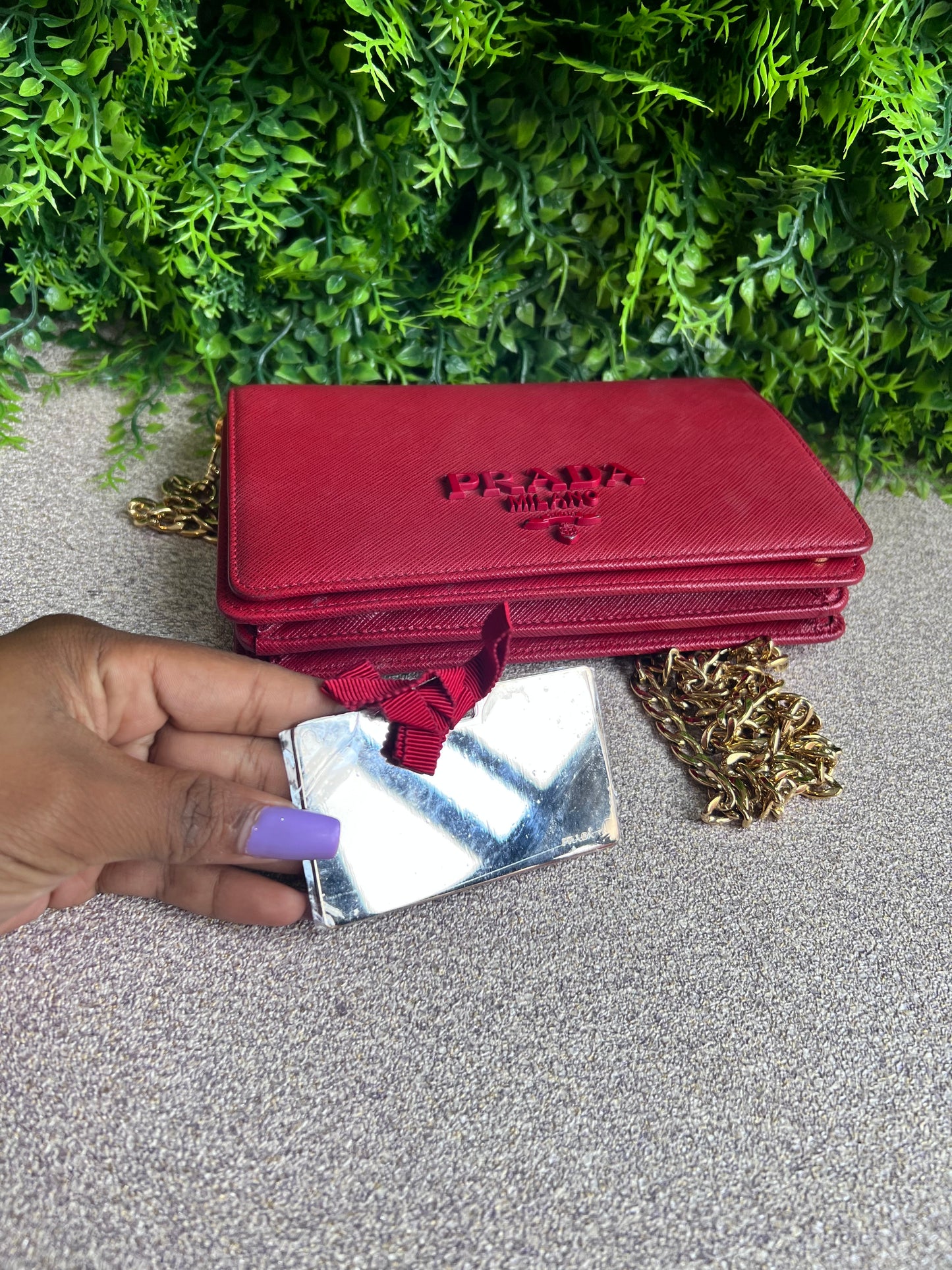 Prada Monograma Chain Vermelha