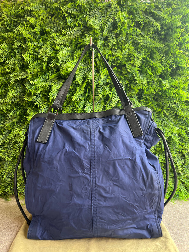 Burberry Buckleigh de Nylon Azul Marinho