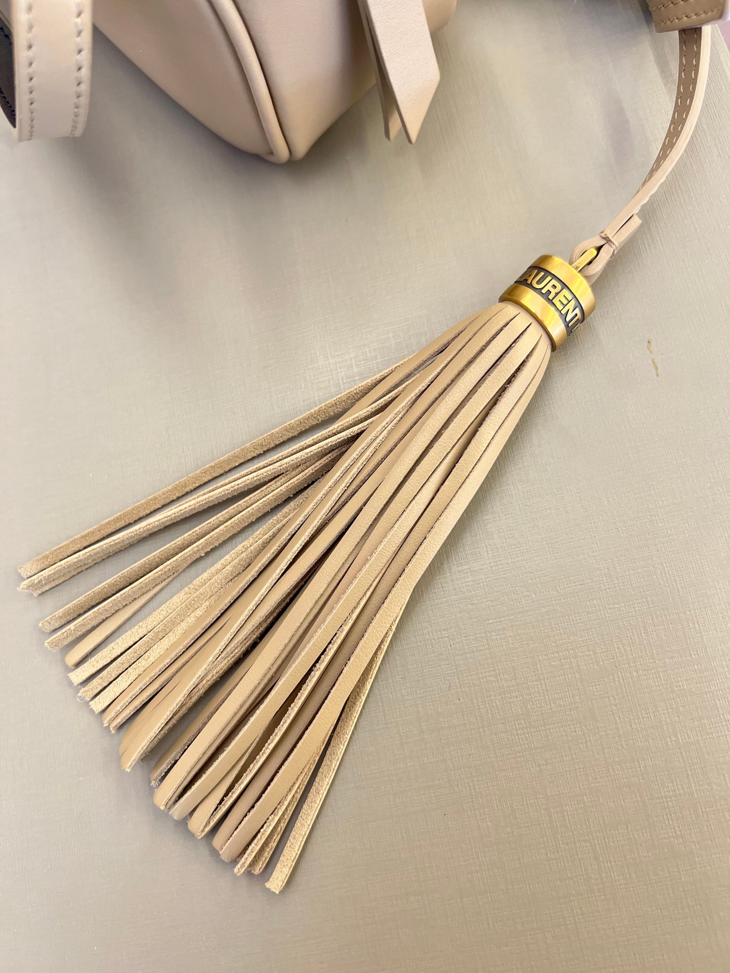 Saint Laurent Pochette Lou Leather Nude