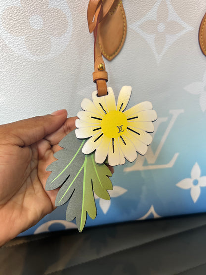 Louis Vuitton On the go By the Pool GM