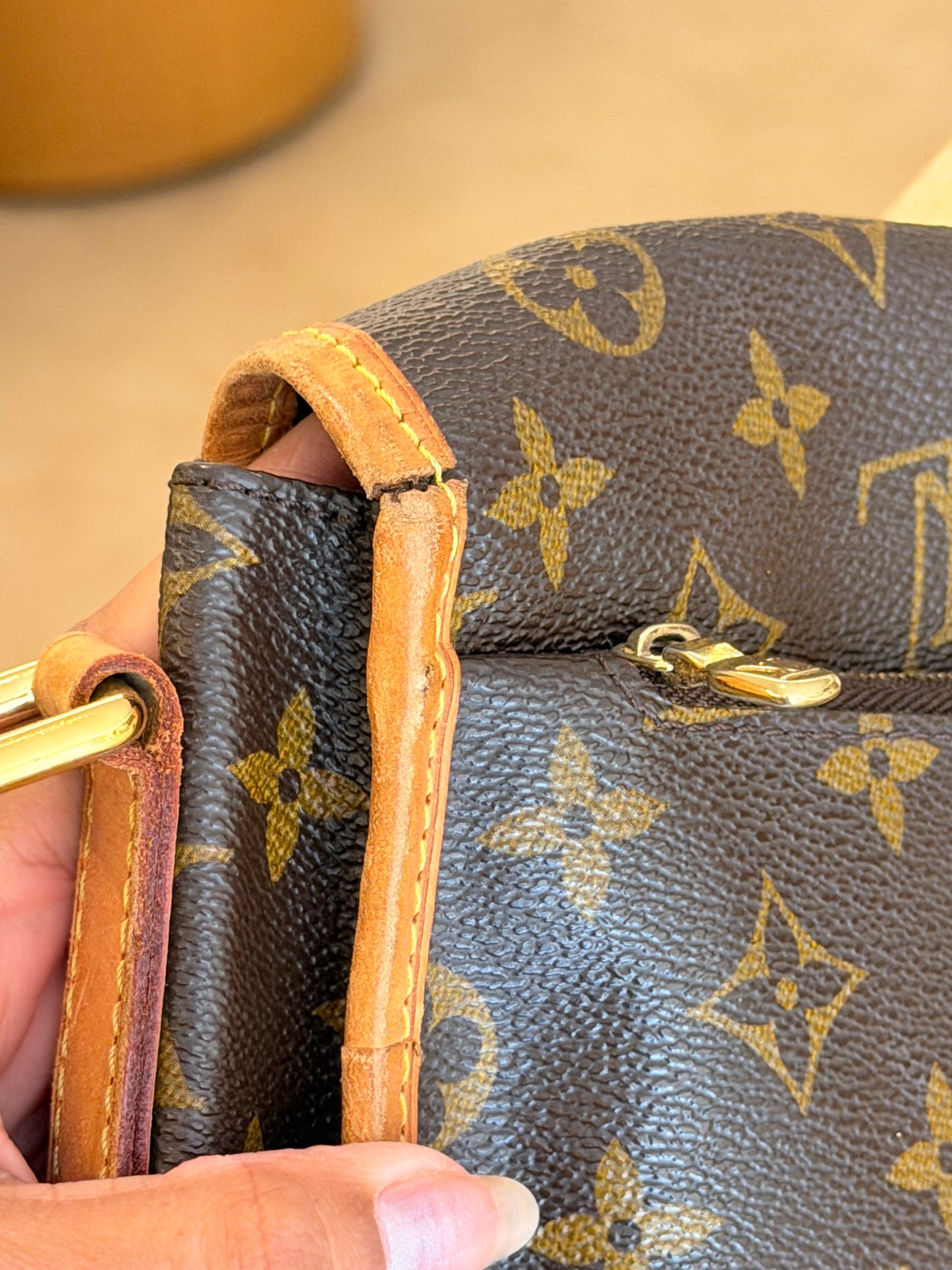 Louis Vuitton Monograma Menilmontant MM