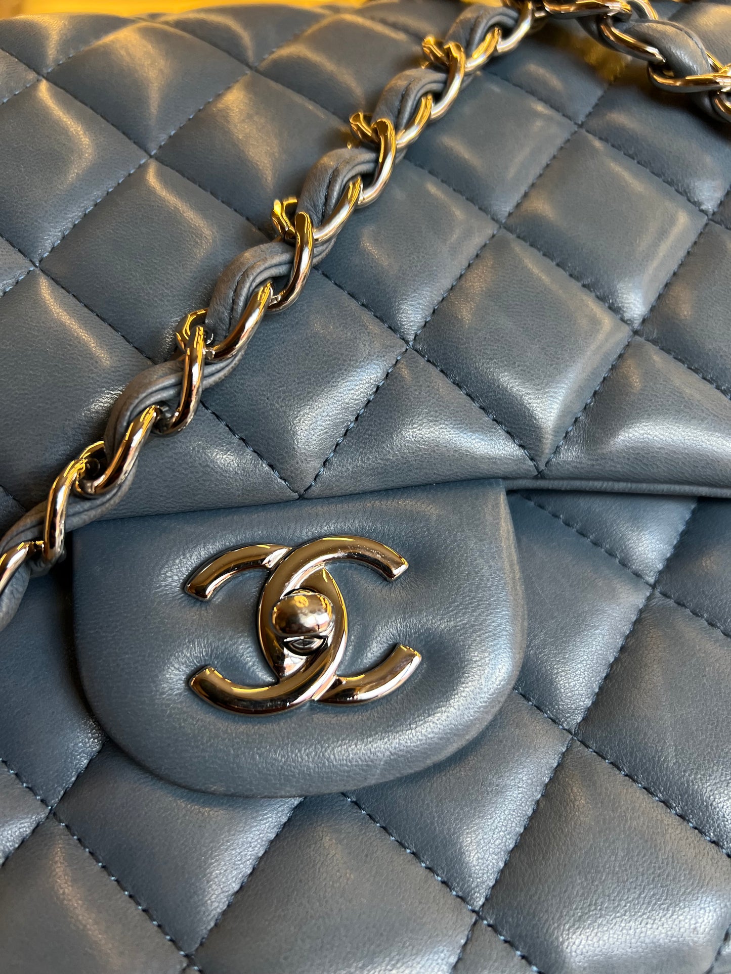 Chanel Double Flap Jumbo Azul