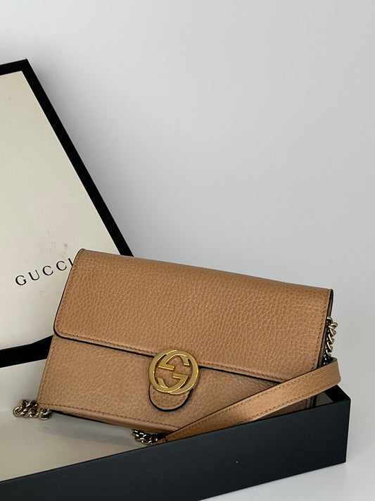 Gucci Interlocking Nude