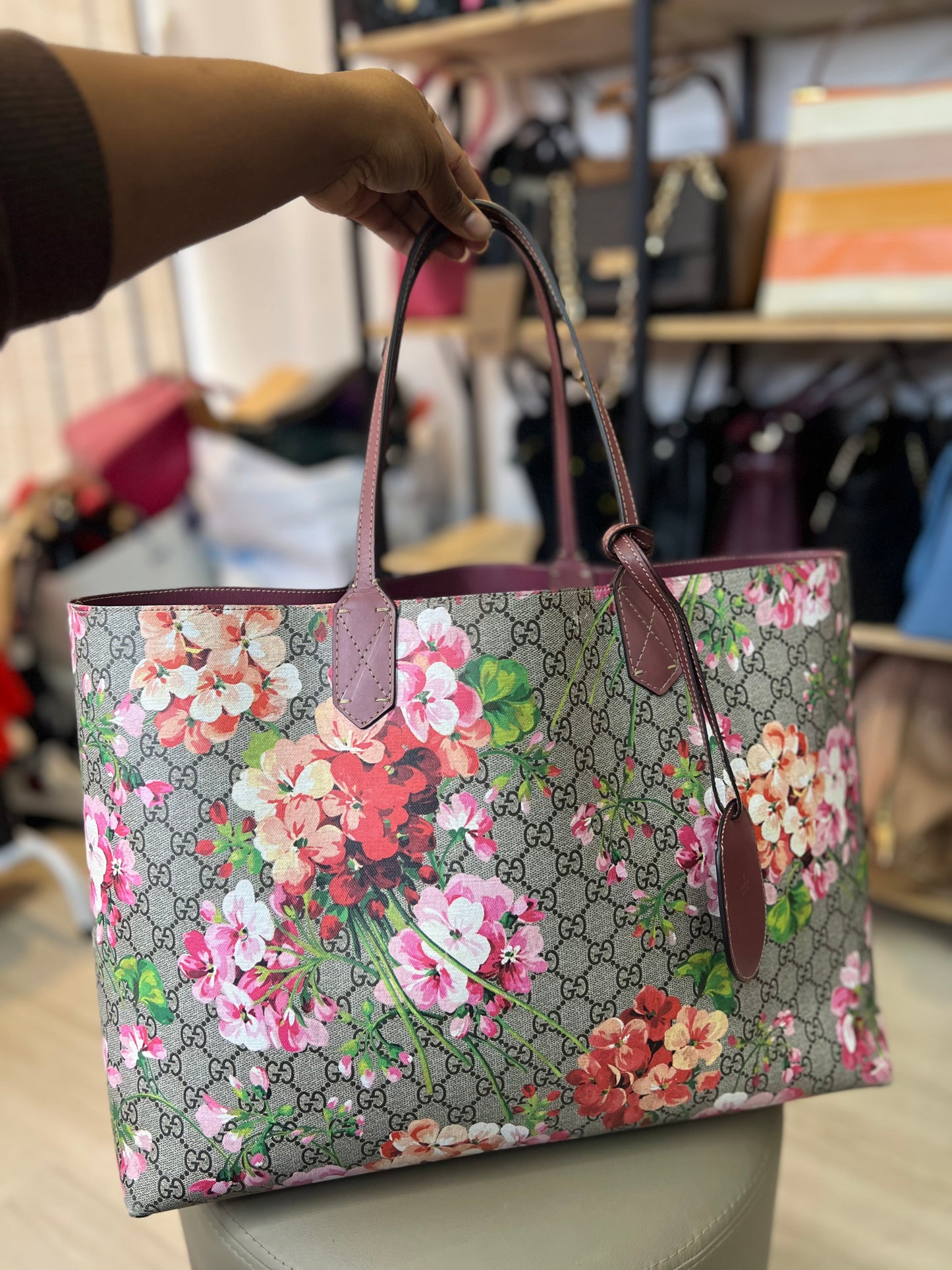 Gucci GG Supreme Blooms Reversible Tote