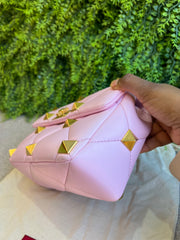 Valentino Garavani Roman Stud Rosa