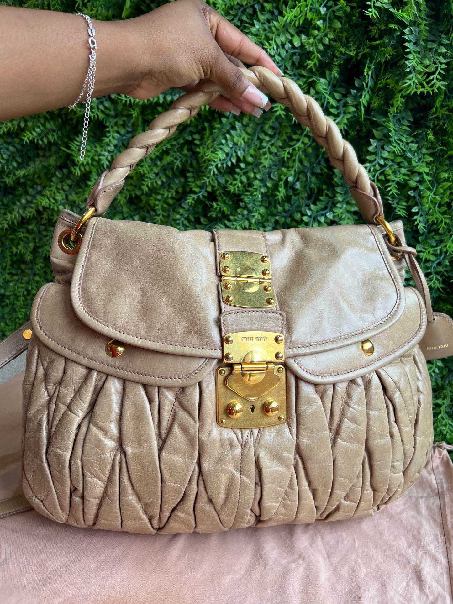 Miu Miu Matelassê Hobo Bege