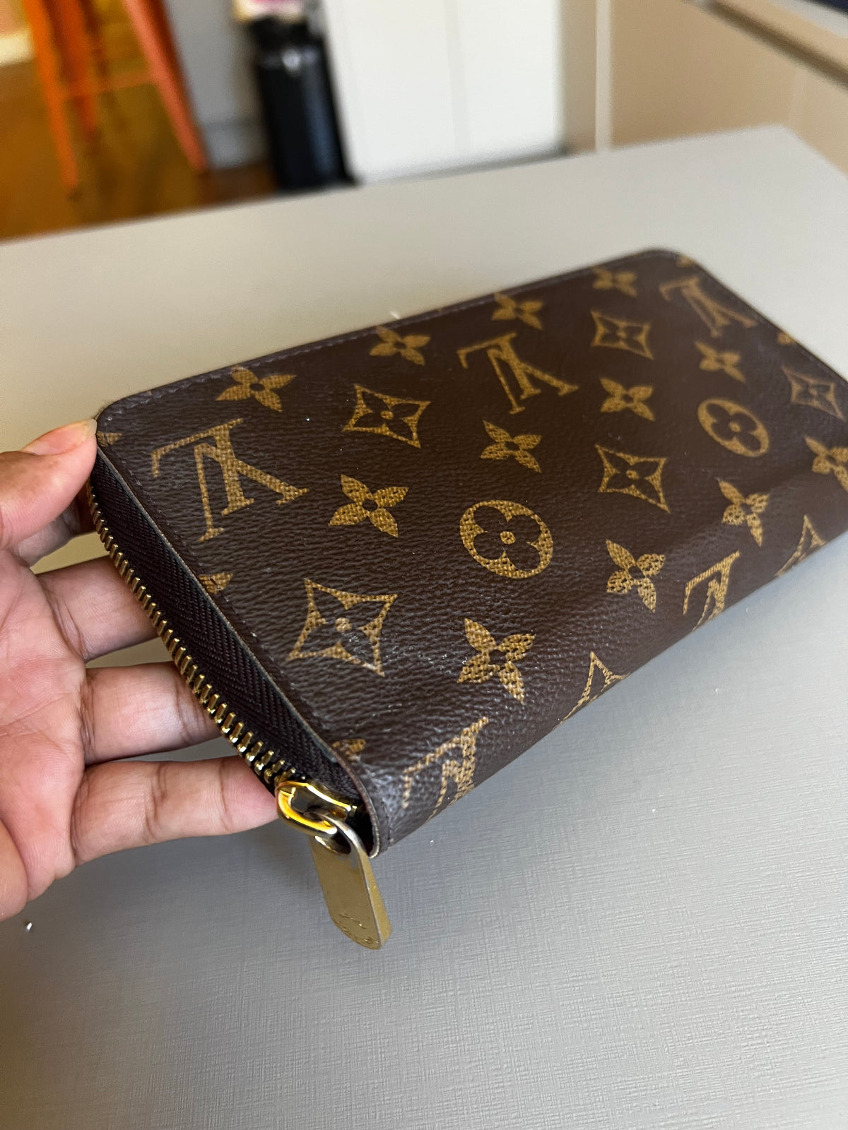 Carteira Louis Vuitton Monograma