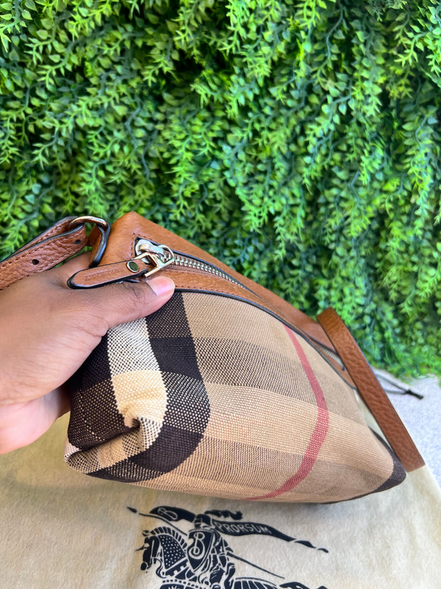 Burberry Crossbody Cheeck