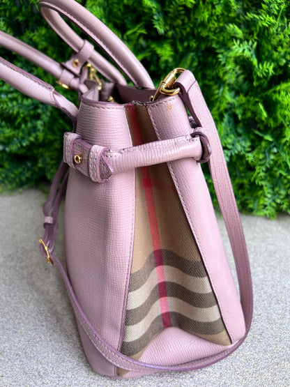 Burberry Banner Rosa Média