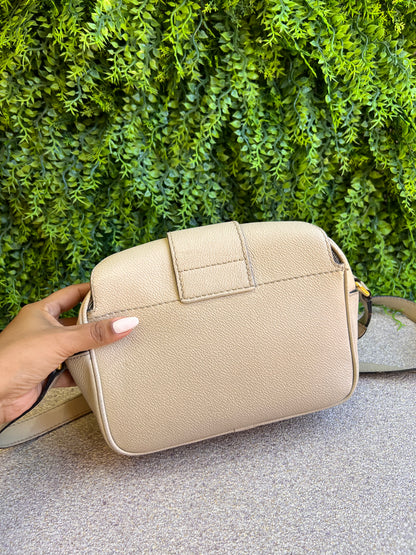 Burberry Buckle Câmera Bag