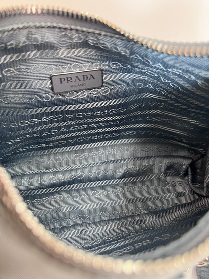 Prada Re-edition Azul