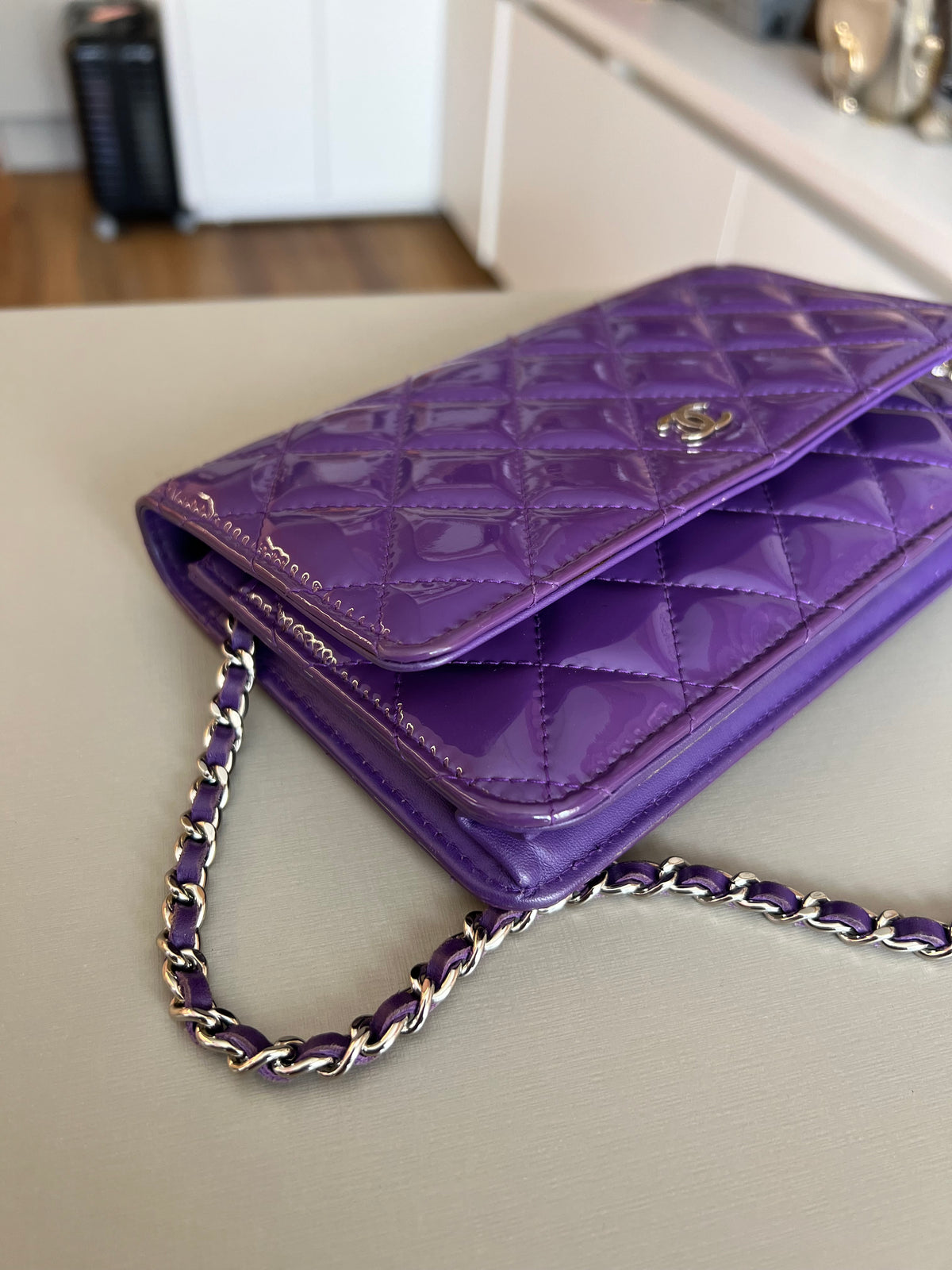 Chanel Woc Roxa Verniz