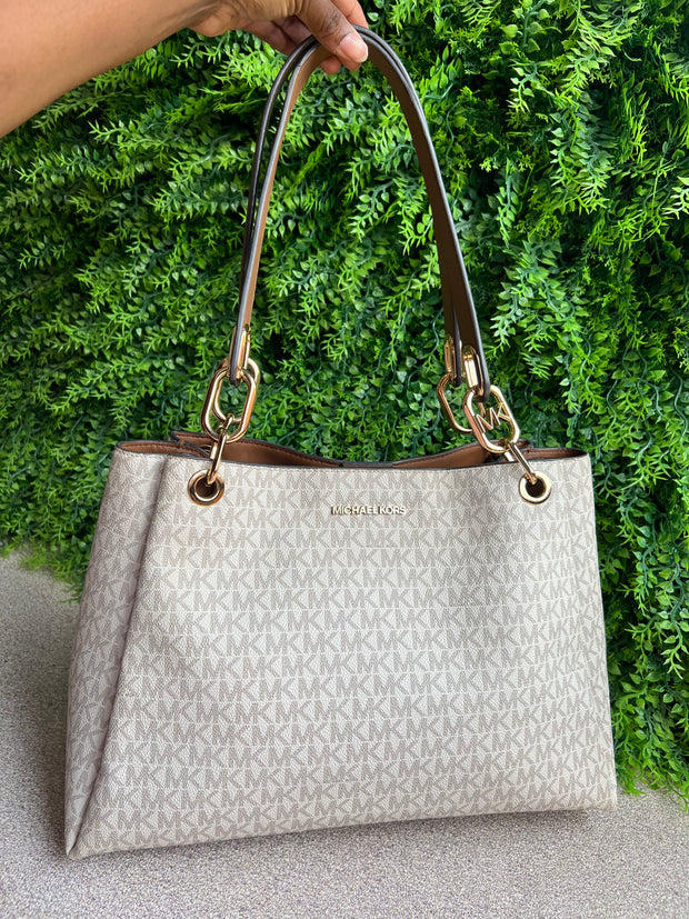 Michael Kors Trisha Monograma Off White