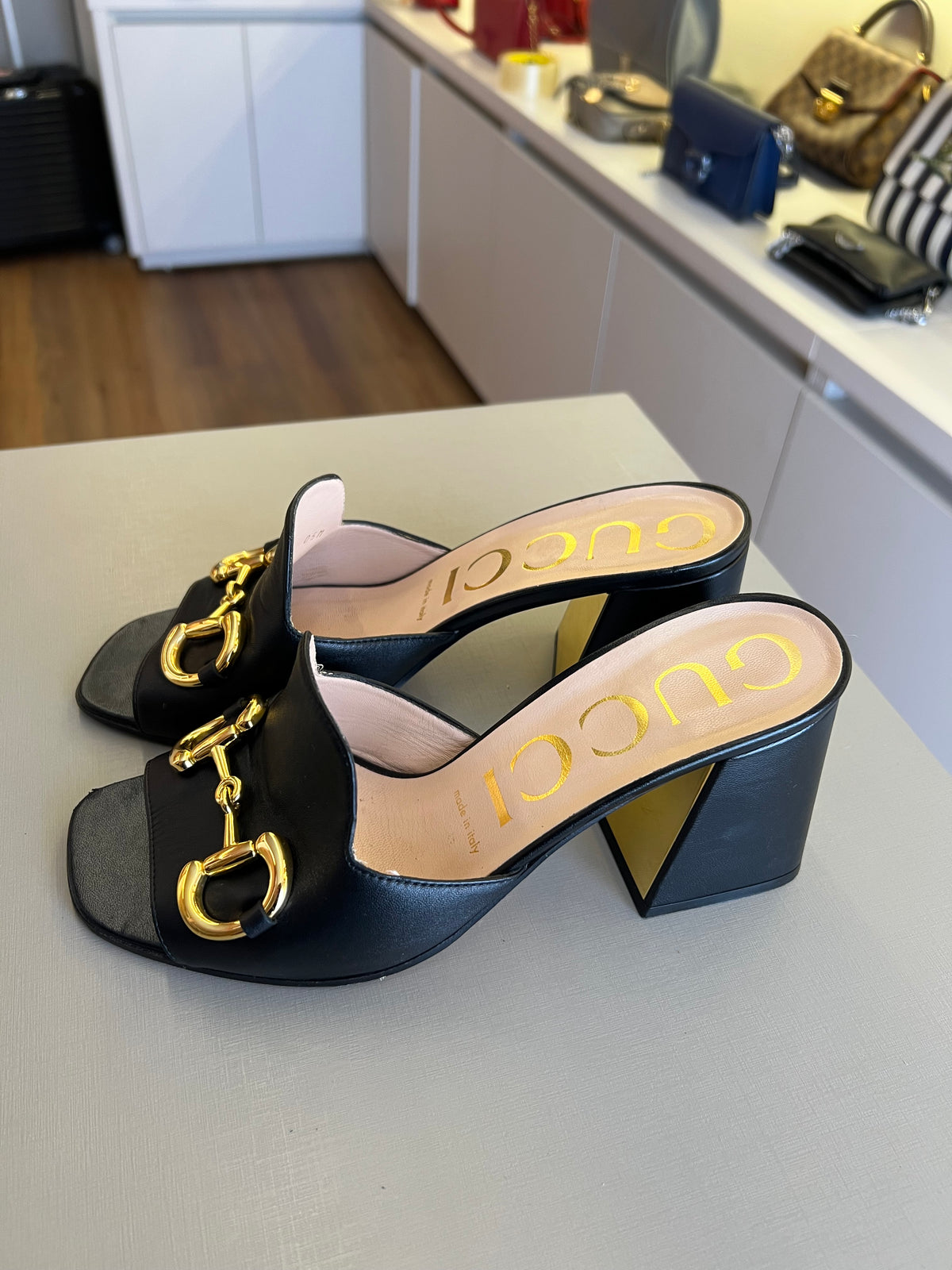 Sandália Gucci Horsebit Preta