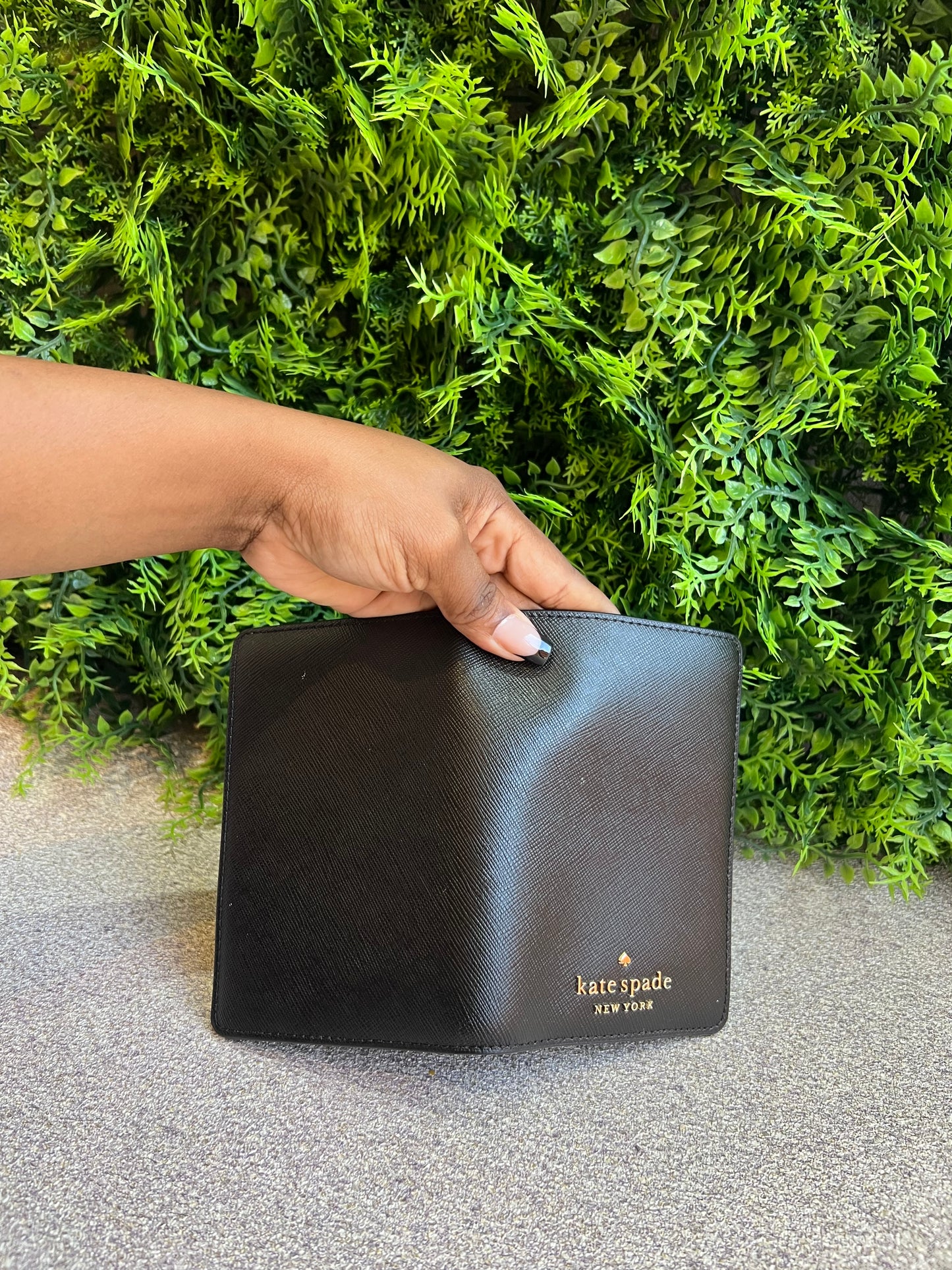 Porta Passaporte Kate Spade Preto