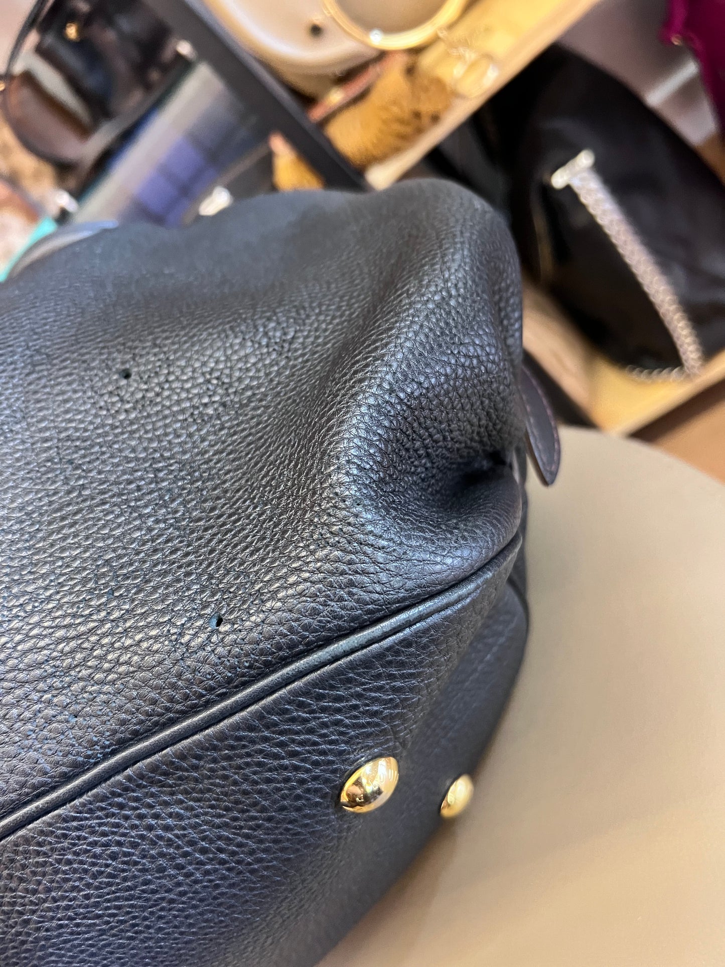 Louis Vuitton Mahina Large Preta