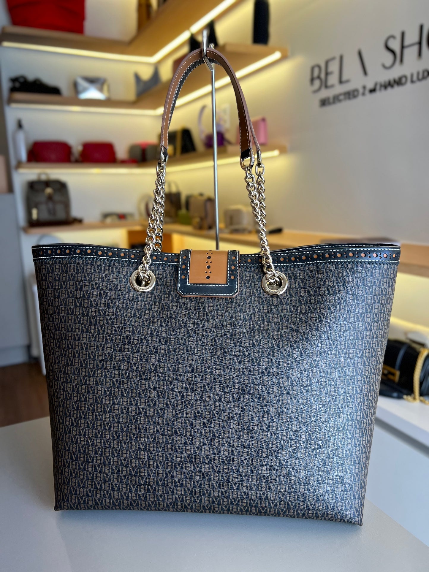 Victor Hugo Monograma Volpa tote