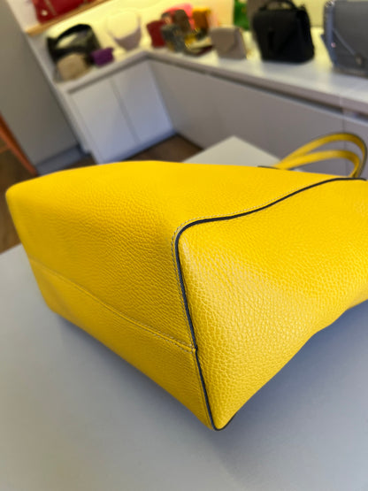Gucci Swing Tote Amarela
