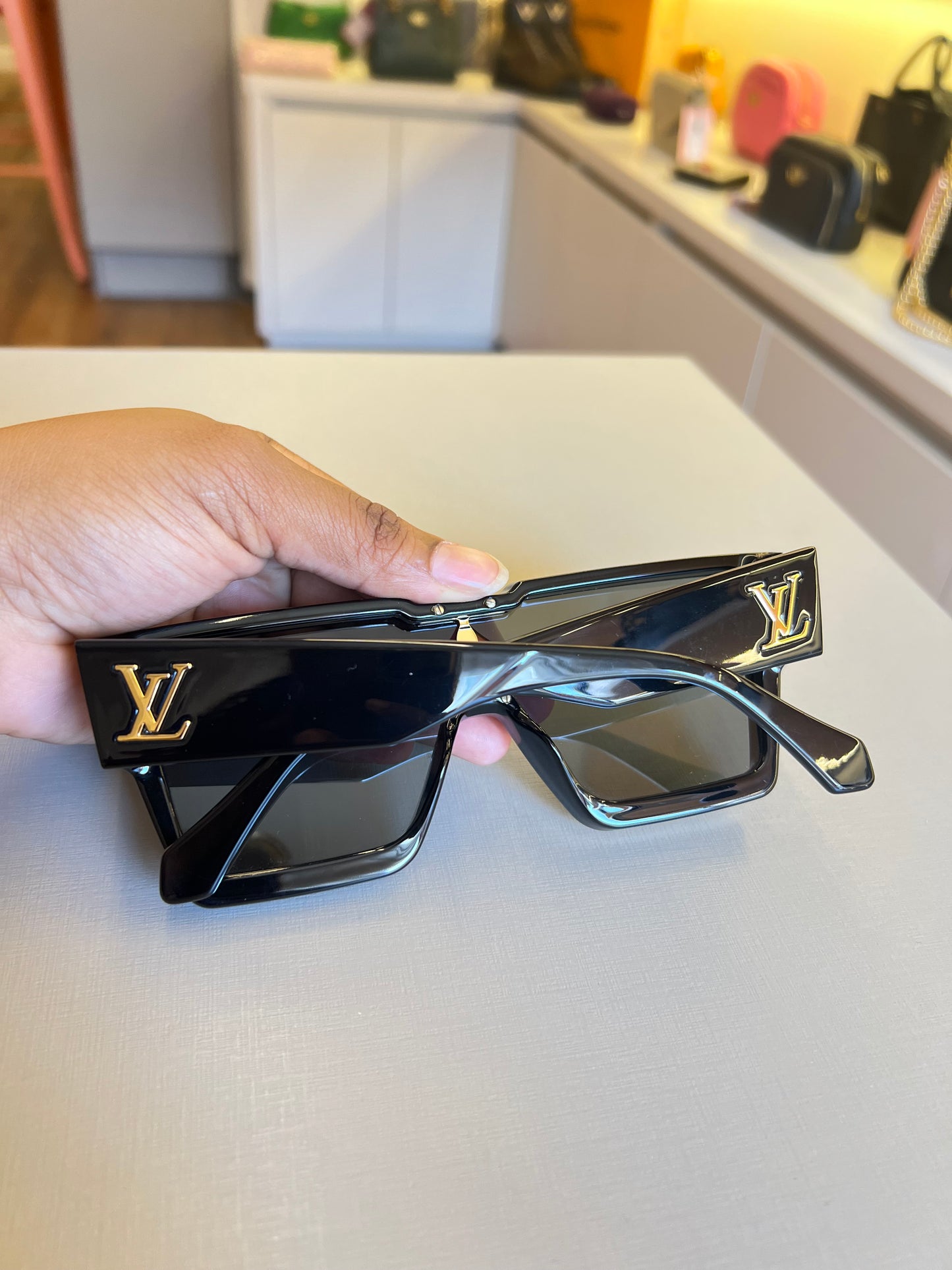 Óculos de Sol Louis Vuitton Cyclone