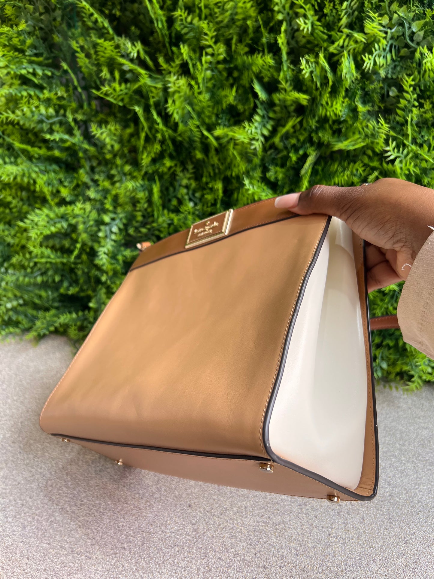 Kate Spade Reegan Satchel Caramelo
