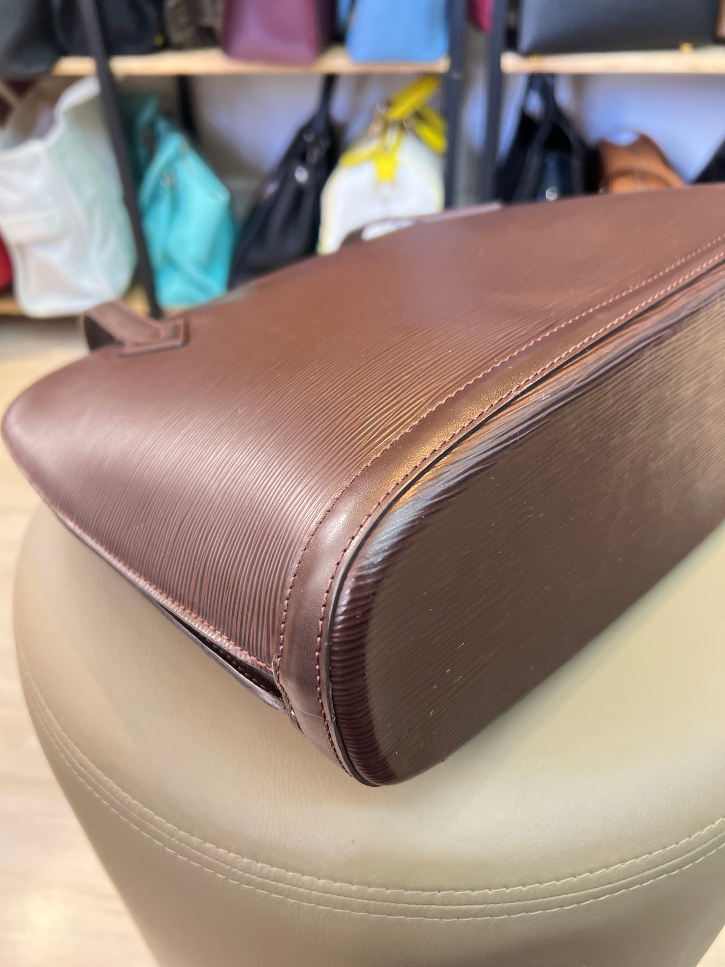 Louis Vuitton EPI Lussac Tote Marrom