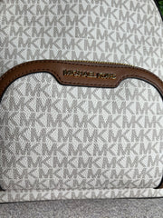 Mochila Michael Kors Jaycee Monograma