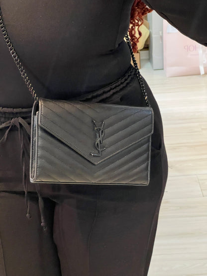 Saint Laurent Cassandre em Matelassê Preto